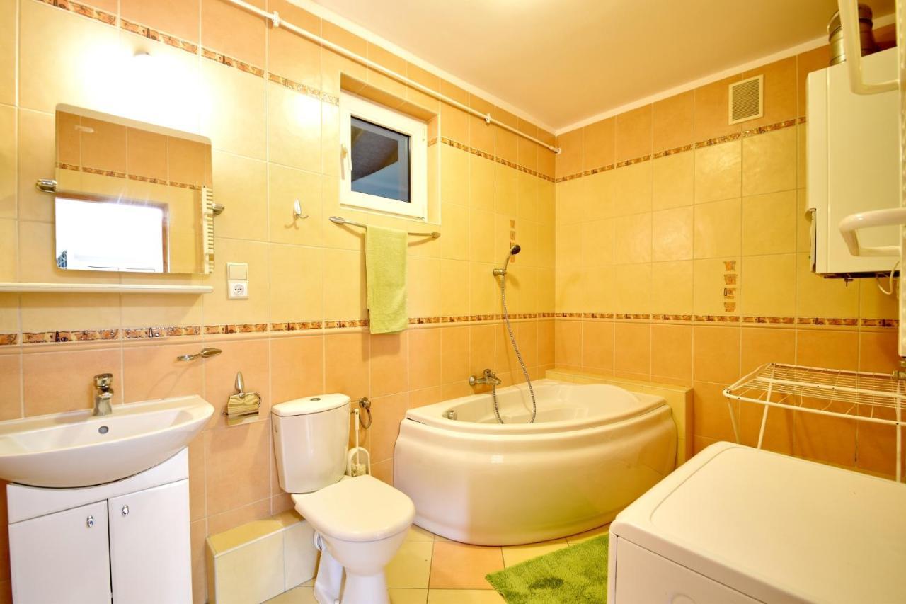 Domek Letniskowy-Caloroczny Michal Grzybowo  Esterno foto